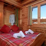 Chalet Le Baikal 10 Personnes, Pres Des Pistes